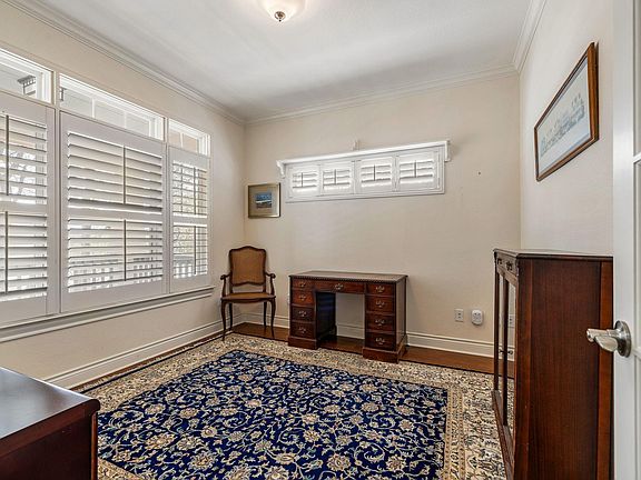 5th image of 5201 Big Spring St