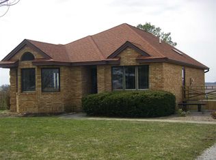 7467 S State Road 71, Dana, IN 47847