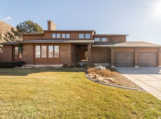 1458 N Cherry Blossom Dr, Farmington, UT 84025