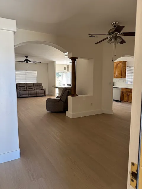 3 bed, 1757 sqft, $2,950 — Photo 3