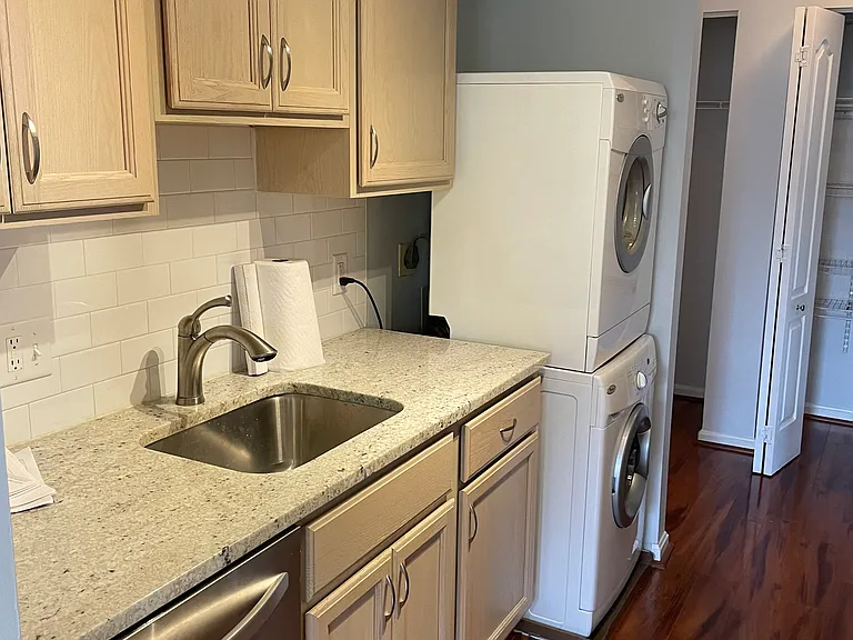 8371 Montgomery Run Rd #J — Photo 6