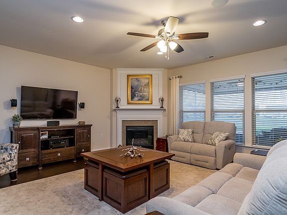4th image of 1203 Lincoln Mill Dr