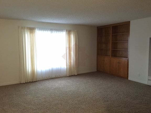 2nd image of 1521 Laguna St #104