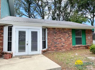 118 Monahan Dr E, Fort Walton Beach, FL 32547