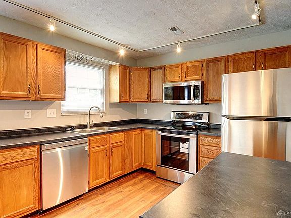 5th image of 115 Chapel Hill Dr #115