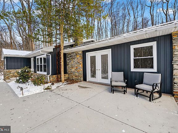 4th image of 101 Glen Rd