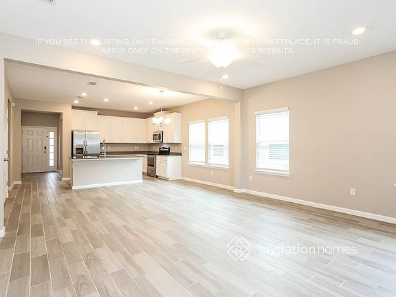 3rd image of 10051 Lemon Grass Ln