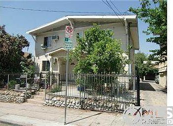 2nd image of 139 E Avenue 35