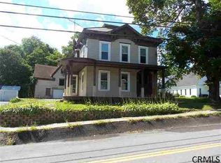 11 N Main St, Berlin, NY 12022