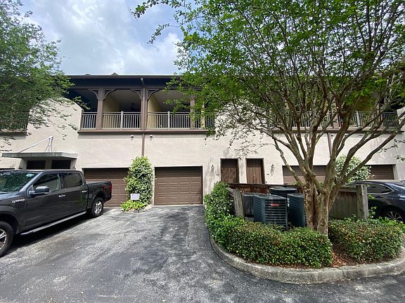 5th image of 9823 Tapestry Park Cir Unit 105