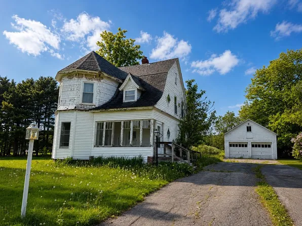 52 Dewey Street, Richford, VT 05476