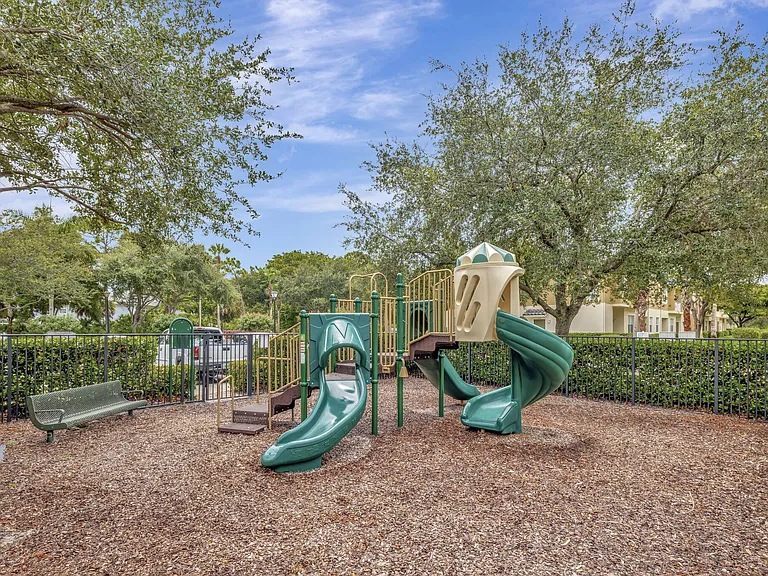 2786 SE Birmingham Dr — Photo 45