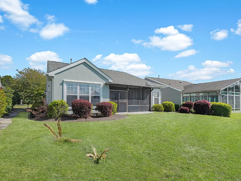 17 Thomas Bee Dr — Photo 58