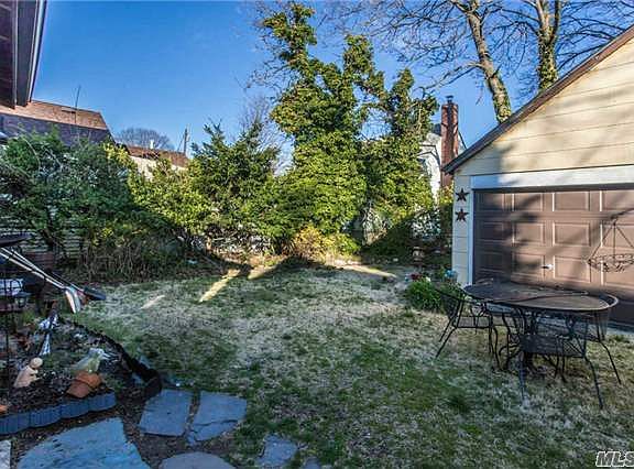 4th image of 9 White Ave