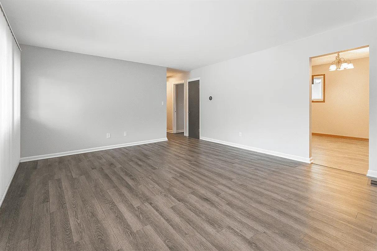3 bed, 1254 sqft, $1,795 — Photo 4