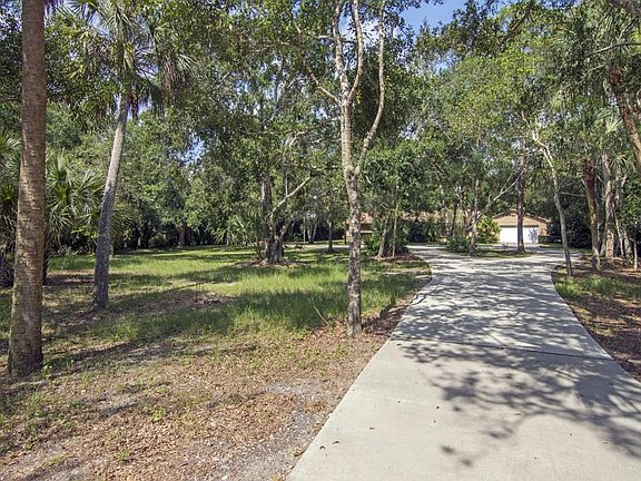 3rd image of 295 43rd Ave