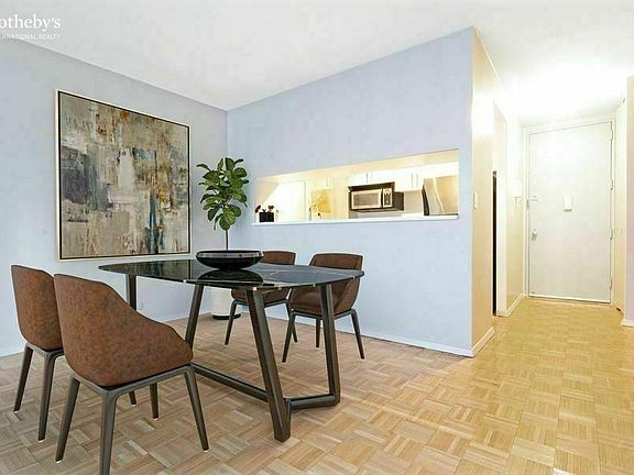 5th image of 235 E 40th St APT 18F