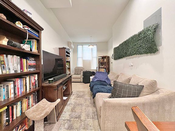 3rd image of 781 Hart St APT 1L