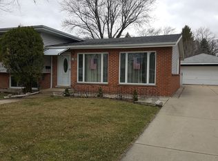 3N420 Wilson St, Elmhurst, IL 60126