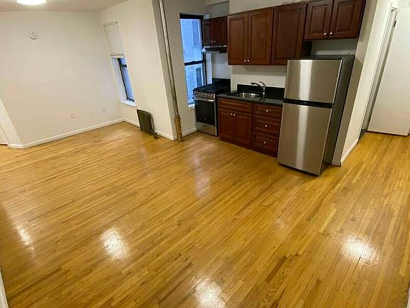 2nd image of 24 E 97th St #8M