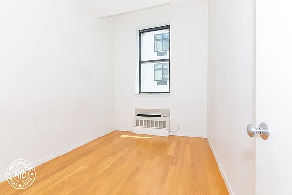 Rented by MySpaceNYC | media 35