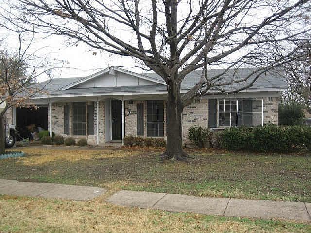 1st image of 1817 Pine Knot Dr