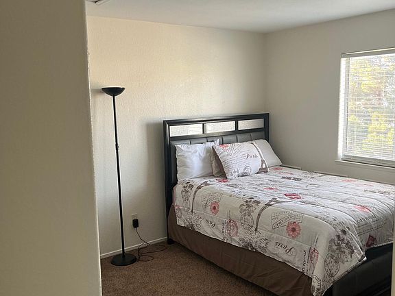 5th image of 7424 Jockey Ave
