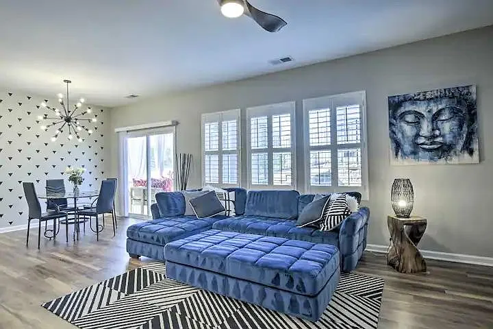 3 bed, 2.5 bath, 2006 sqft, $2,500 — Photo 4