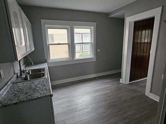 5th image of 4309 E 126th St
