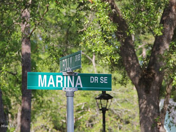 4th image of 3406 Marina Drive SE