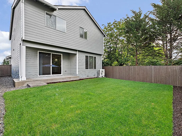15851 Woodland Ct SE — Photo 38