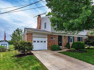 9949 Grasscreek Ct, Cincinnati, OH