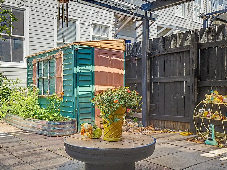 1410 Jefferson St — Photo 43