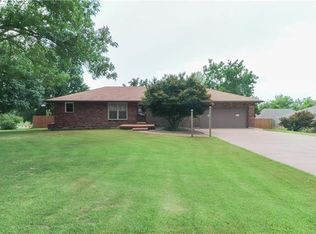 12101 Frost Rd, Kansas City, MO 64138