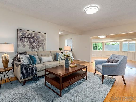 3rd image of 5036 N Lyman Ave