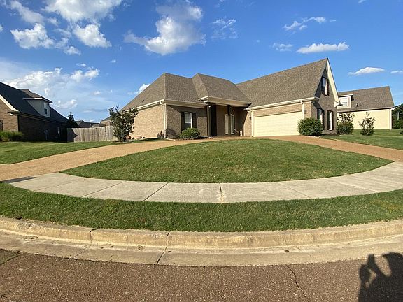 2nd image of 3718 Kenton Dr