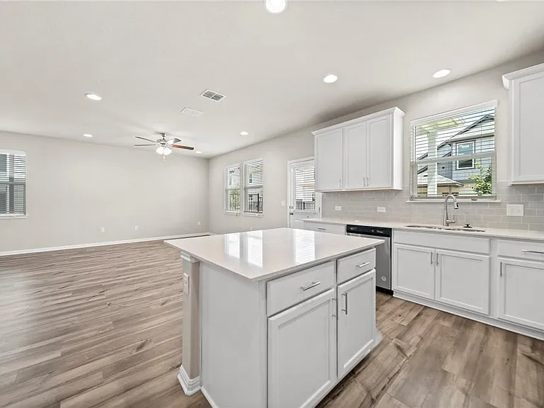 10025 Dawn Pearl Dr — Photo 11