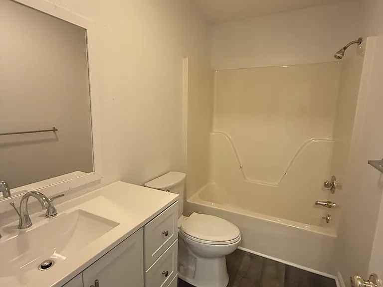203 S Lincoln St #1 — Photo 6