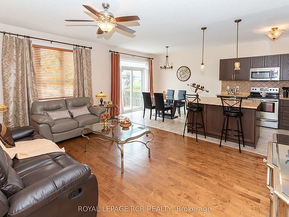 5th image of 135 White Sands Way