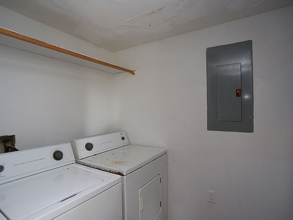5th image of 251 Knight Dr APT 19
