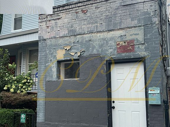 4th image of 281 Monticello Ave