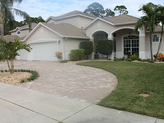 2nd image of 282 Tunbridge Dr
