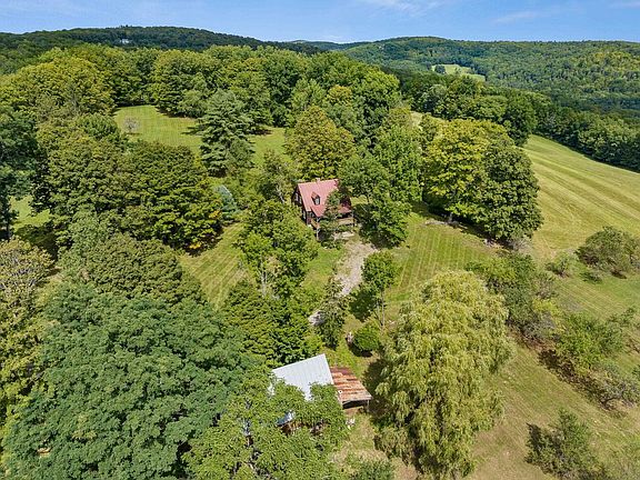 3rd image of 232 Town Farm Hill Road
