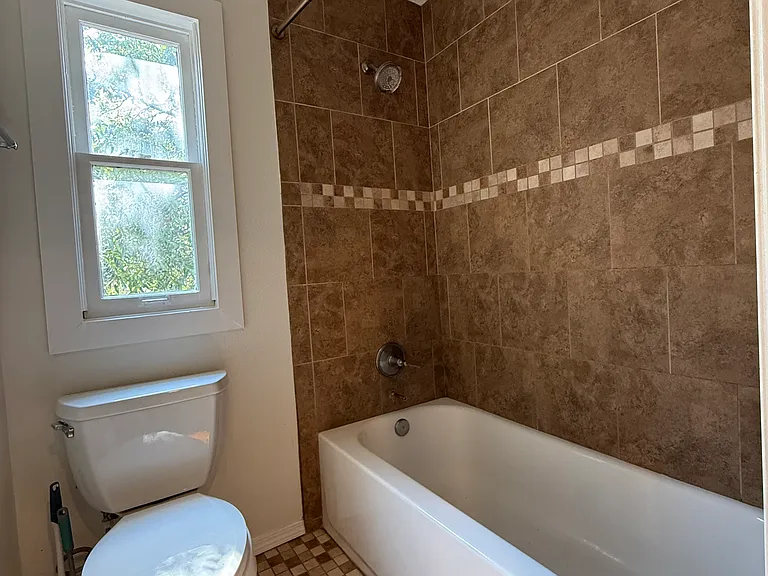 271 E Hollywood Ave #271 — Photo 13