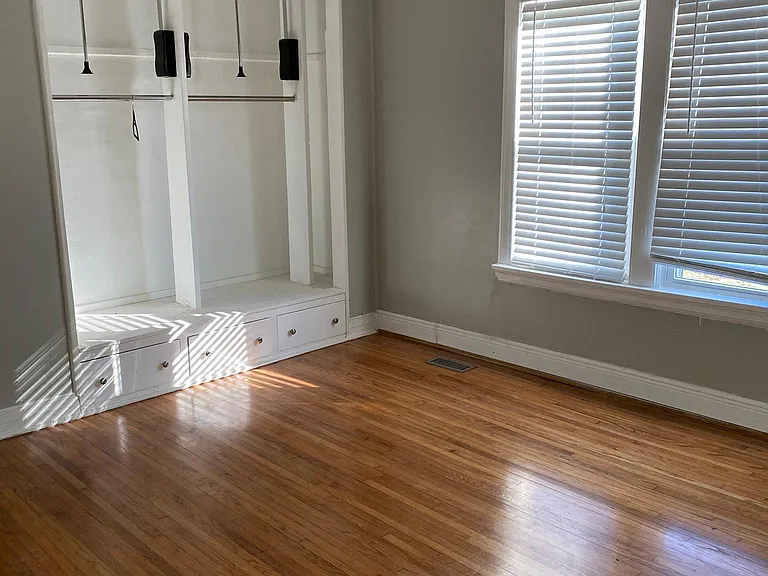 4207 S Norfolk Ave — Photo 6