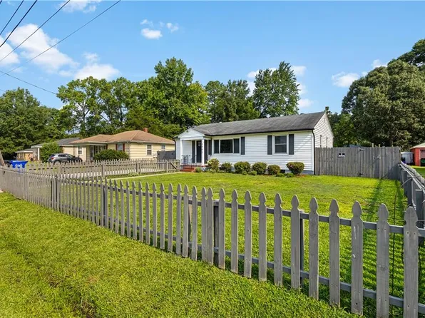 5902 Arden St, Portsmouth, VA 23703