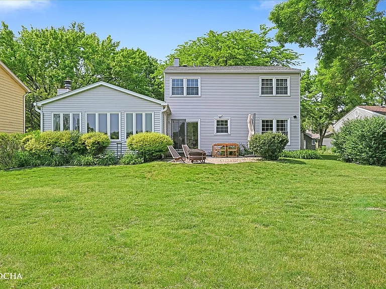 1012 Bainbridge Dr — Photo 41