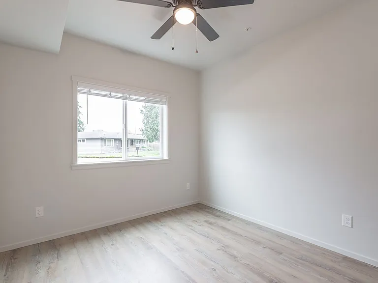 4202 NE Morrow Rd — Photo 39