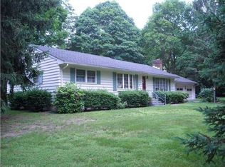959 Mapledale Rd, Orange, CT 06477