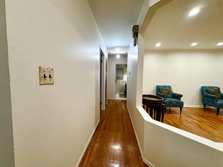 2868 Groves Dr — Photo 12